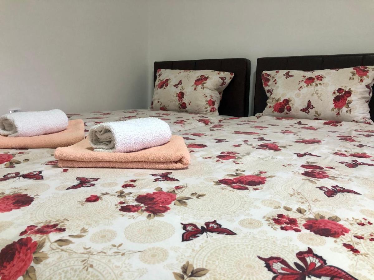 Prenociste Vojkic Apartment Sombor Bagian luar foto