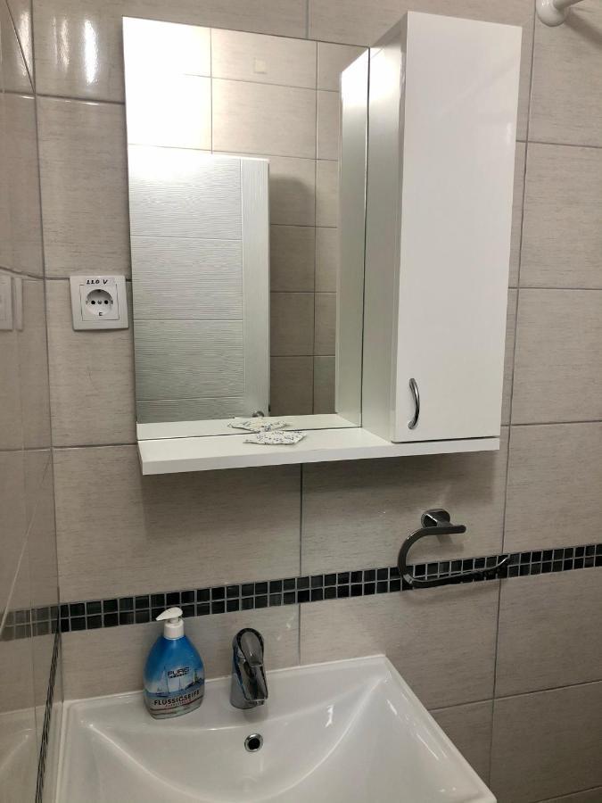Prenociste Vojkic Apartment Sombor Bagian luar foto