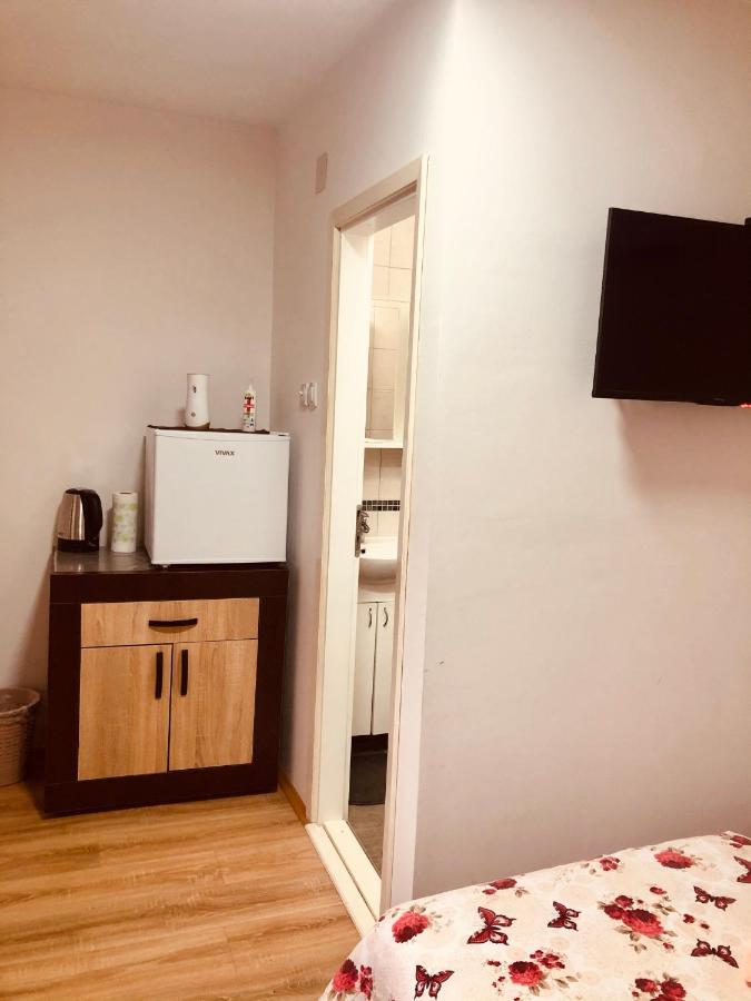 Prenociste Vojkic Apartment Sombor Bagian luar foto